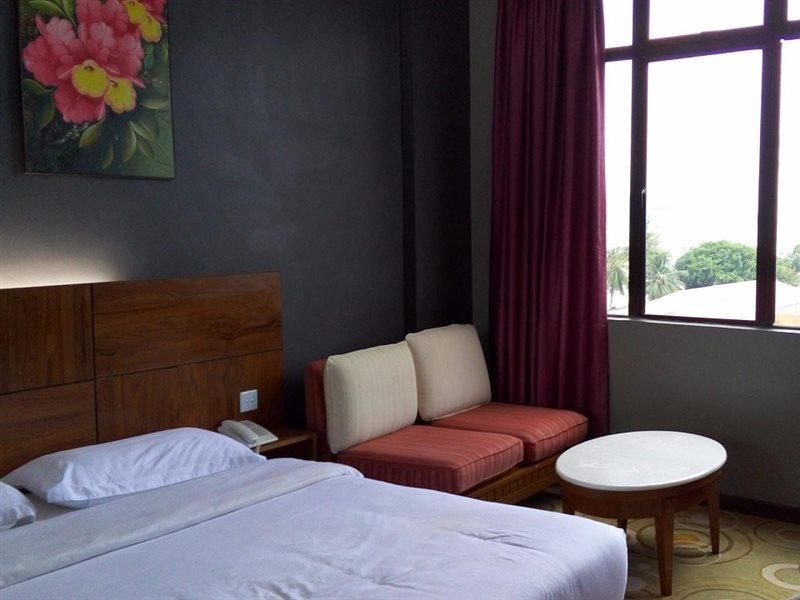 Langgura Baron Resort Pantai Cenang  Extérieur photo