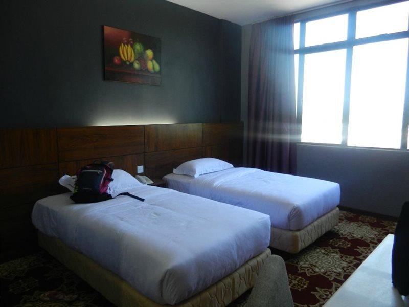 Langgura Baron Resort Pantai Cenang  Extérieur photo