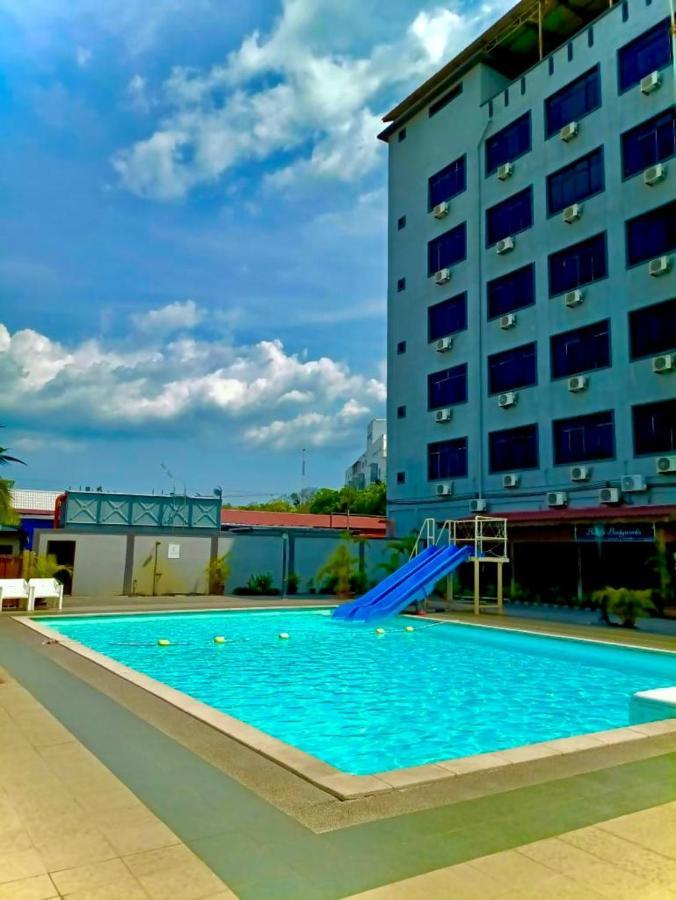 Langgura Baron Resort Pantai Cenang  Extérieur photo