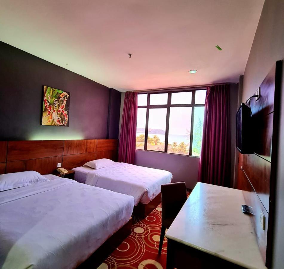 Langgura Baron Resort Pantai Cenang  Extérieur photo