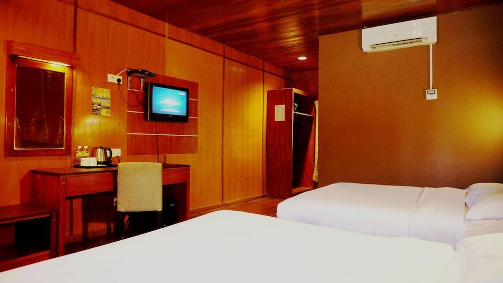 Langgura Baron Resort Pantai Cenang  Extérieur photo